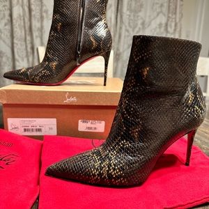 Christian Louboutin So Kate Booty 85 😍